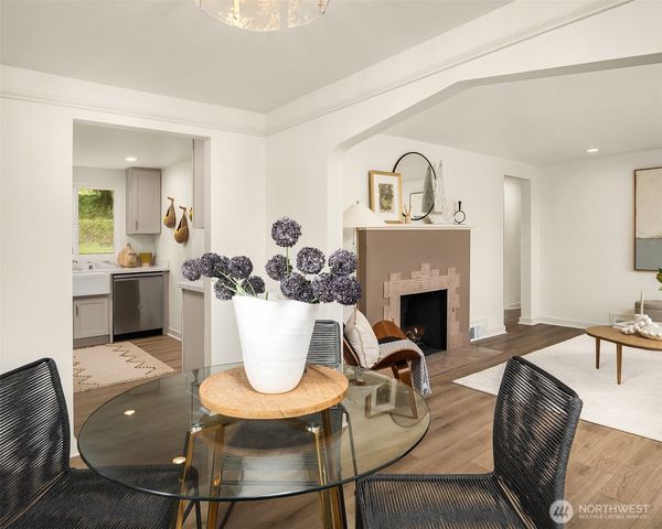 12517 22nd Avenue NE, Seattle, WA 98125