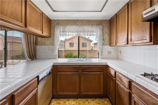 2727 Orange Avenue, Torrance, CA 90501