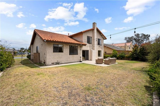 2727 Orange Avenue, Torrance, CA 90501