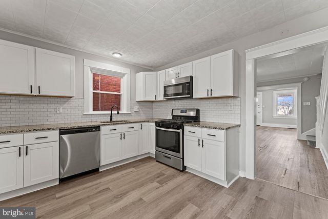 1514 W PHILADELPHIA ST, York, PA 17404