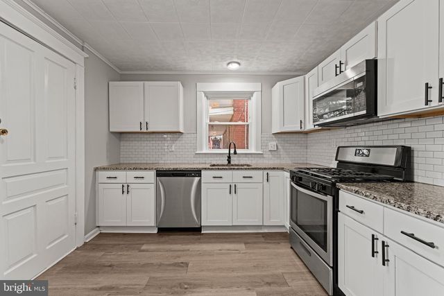 1514 W PHILADELPHIA ST, York, PA 17404