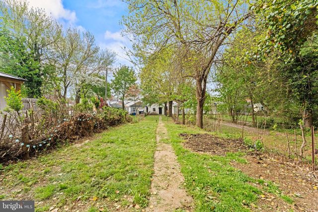 1514 W PHILADELPHIA ST, York, PA 17404