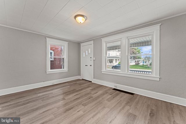 1514 W PHILADELPHIA ST, York, PA 17404