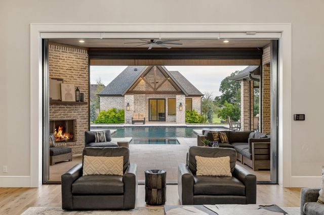 660 Louise Drive, Fairview, TX 75069