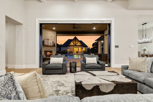 660 Louise Drive, Fairview, TX 75069