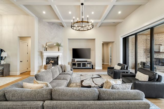660 Louise Drive, Fairview, TX 75069