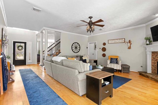 4311 Green Tree Court, Pasadena, TX 77505