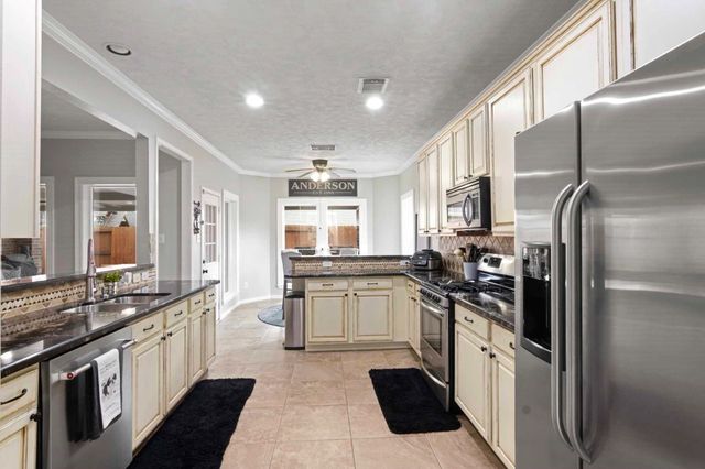 4311 Green Tree Court, Pasadena, TX 77505