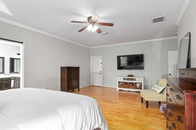 4311 Green Tree Court, Pasadena, TX 77505