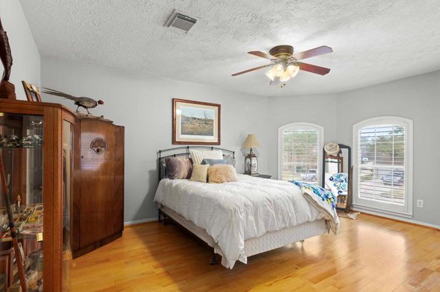 4311 Green Tree Court, Pasadena, TX 77505