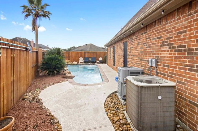 4311 Green Tree Court, Pasadena, TX 77505