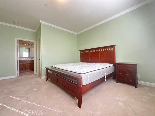 58 S Altadena Dr, Pasadena, CA 91107