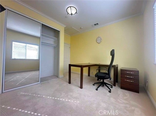 58 S Altadena Dr, Pasadena, CA 91107