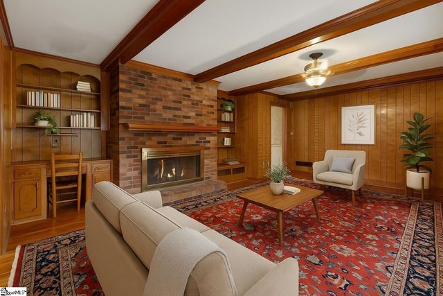 2 Woodfern Circle, Greenville, SC 29615