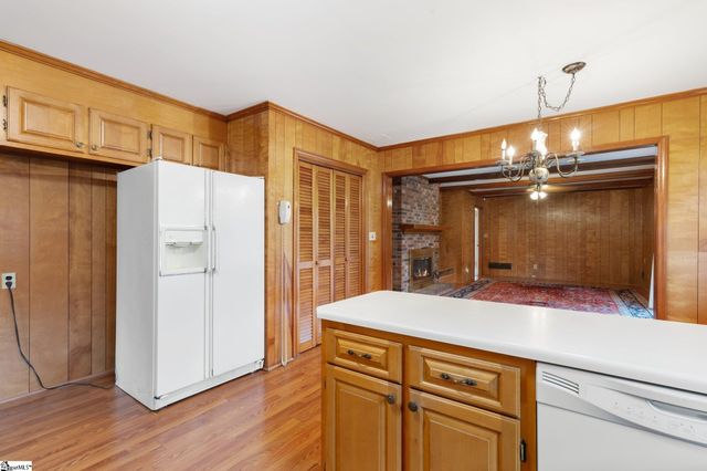 2 Woodfern Circle, Greenville, SC 29615