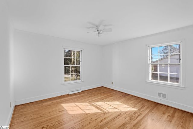 2 Woodfern Circle, Greenville, SC 29615