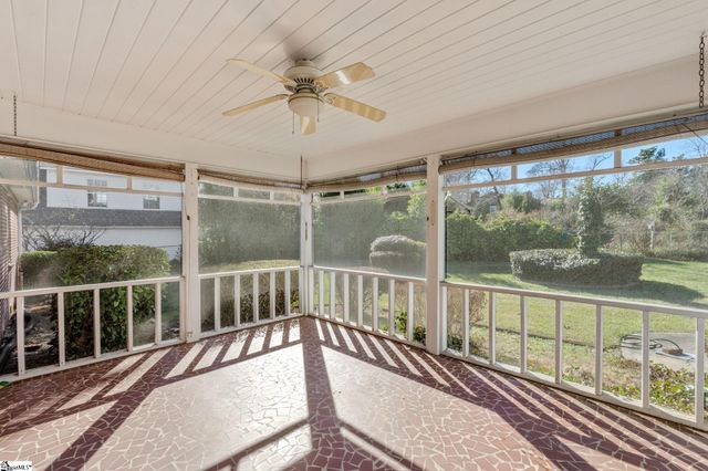 2 Woodfern Circle, Greenville, SC 29615