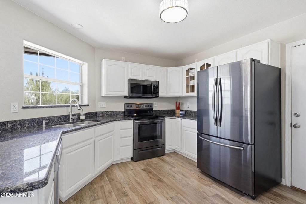15856 W SKINNER Road, Surprise, AZ 85387 — photo 3