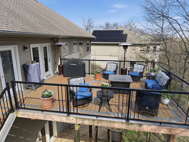 104 KNOLLWOOD CT, Columbia, MO 65203
