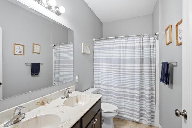 104 KNOLLWOOD CT, Columbia, MO 65203