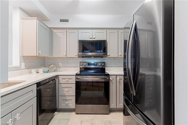 1600 E Ocean View Ave Apt H, Norfolk, VA 23503