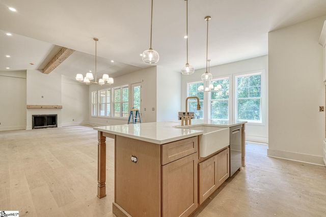2040 Ivy Cottage Path, Boiling Springs, SC 29316