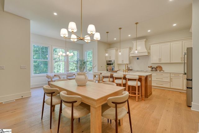 2040 Ivy Cottage Path, Boiling Springs, SC 29316