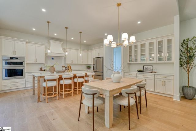 2040 Ivy Cottage Path, Boiling Springs, SC 29316
