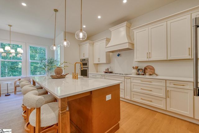 2040 Ivy Cottage Path, Boiling Springs, SC 29316