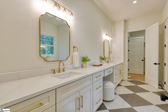 2040 Ivy Cottage Path, Boiling Springs, SC 29316