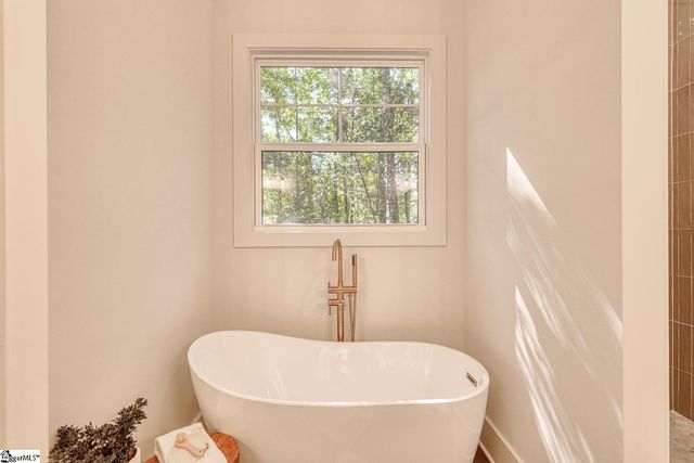 2040 Ivy Cottage Path, Boiling Springs, SC 29316
