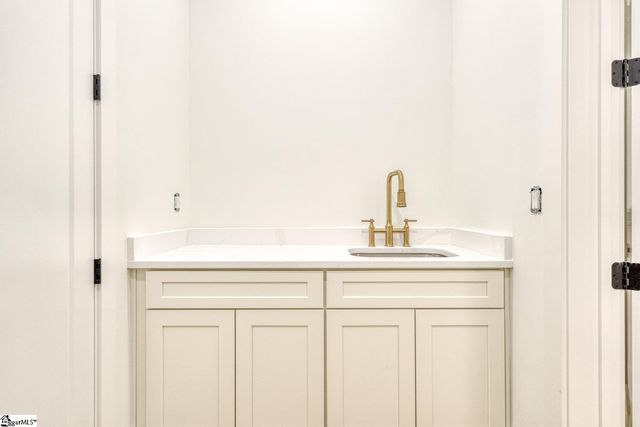 2040 Ivy Cottage Path, Boiling Springs, SC 29316