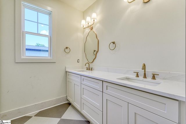 2040 Ivy Cottage Path, Boiling Springs, SC 29316
