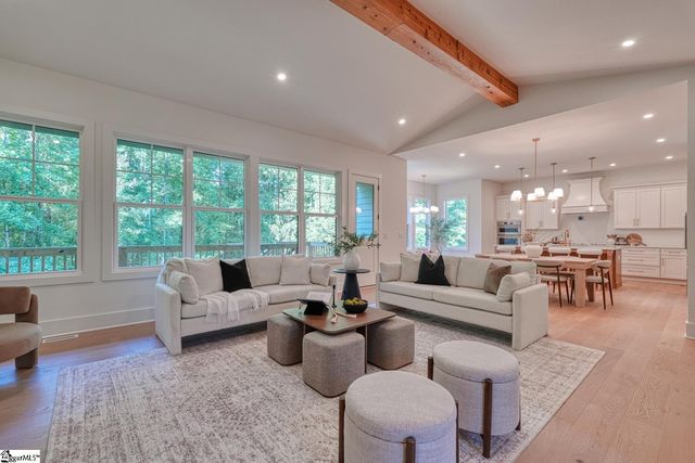 2040 Ivy Cottage Path, Boiling Springs, SC 29316