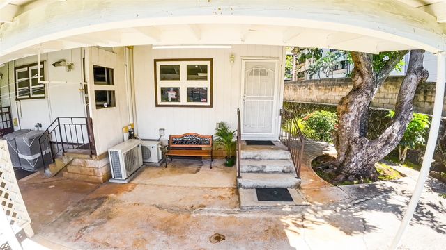2208 Liliha Street B, Honolulu, HI 96817
