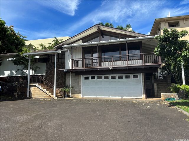 2208 Liliha Street B, Honolulu, HI 96817