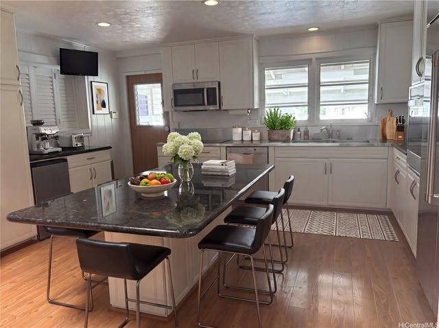 2208 Liliha Street B, Honolulu, HI 96817
