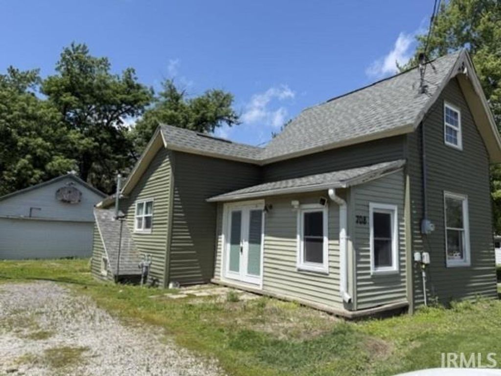 708 N main Street, Linden, IN 47955