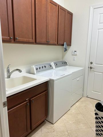 8361 NW 120th Way NW, Parkland, FL 33076