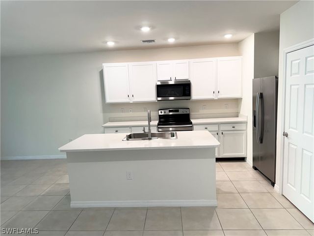 15319 Wildflower CIR, Naples, FL 34119