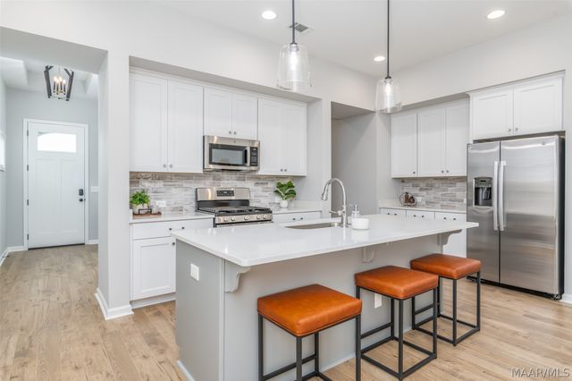 500 Meadowbrook Glen, Montgomery, AL 36117