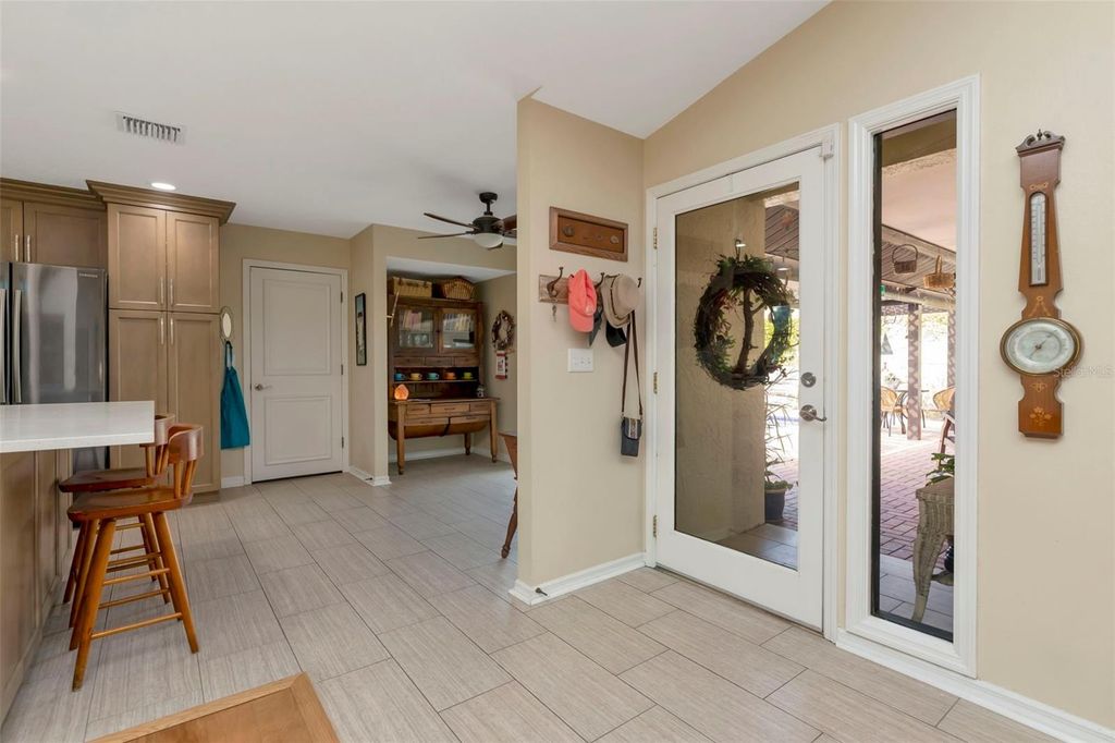 Image 20 of property listing at 13528 AVISTA DRIVE, Tampa, FL 33624