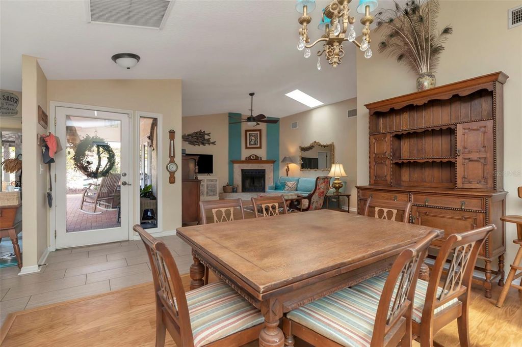 Image 30 of property listing at 13528 AVISTA DRIVE, Tampa, FL 33624