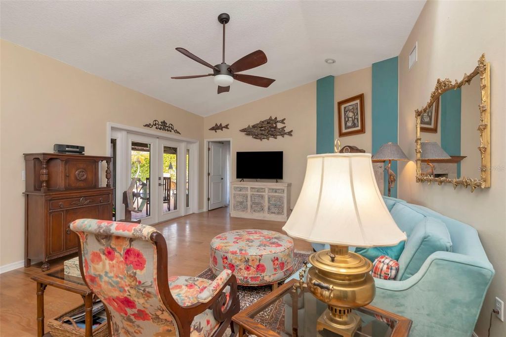 Image 32 of property listing at 13528 AVISTA DRIVE, Tampa, FL 33624