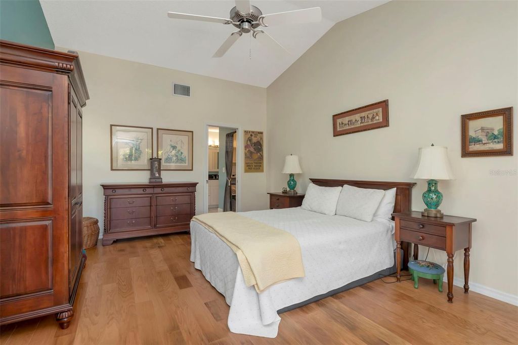 Image 37 of property listing at 13528 AVISTA DRIVE, Tampa, FL 33624