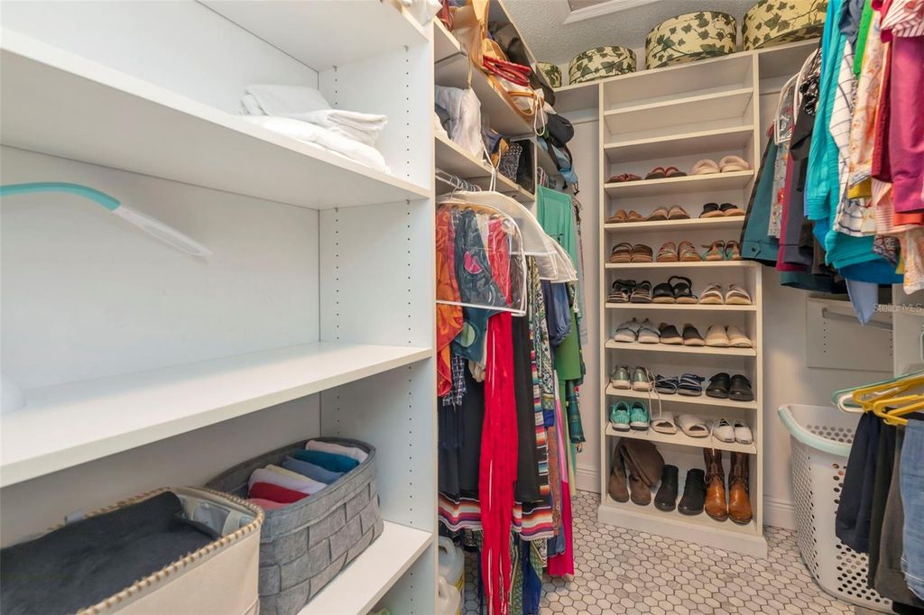 Image 43 of property listing at 13528 AVISTA DRIVE, Tampa, FL 33624