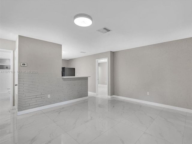 6800 Raleigh St, Hollywood, FL 33024