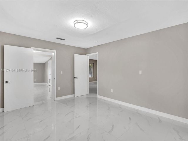 6800 Raleigh St, Hollywood, FL 33024