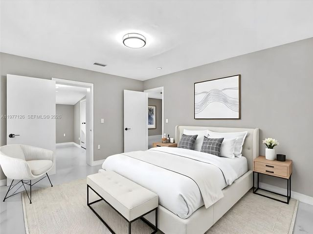 6800 Raleigh St, Hollywood, FL 33024