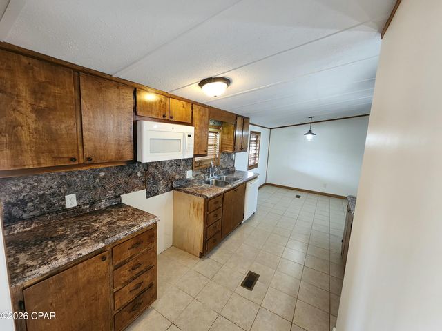 3535 Hare Road, Marianna, FL 32448